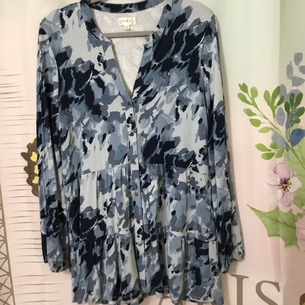 Wonderly Blue XL Knit Tiered Shirt~Button-up Front